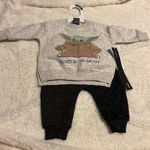 Sweatshirt & pants set